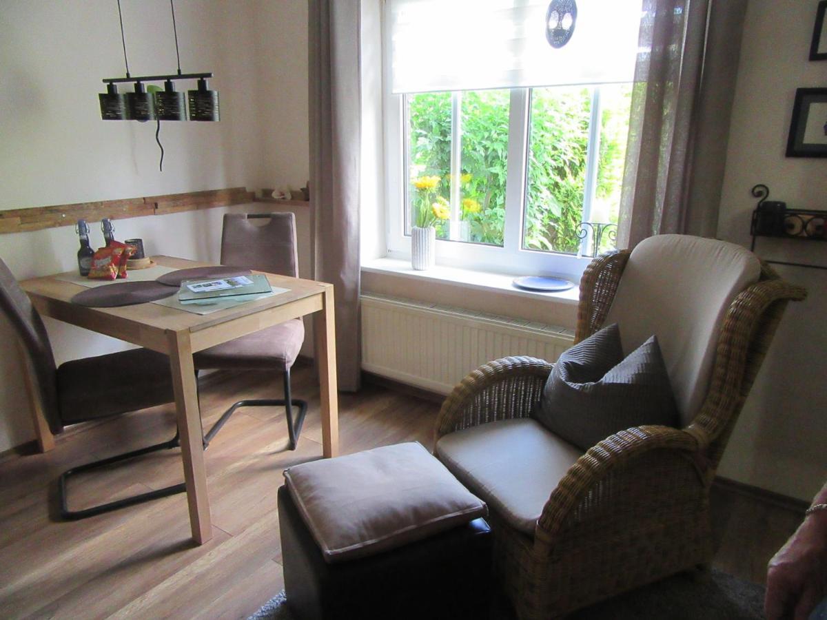 Ferienwohnung Nowara Krummhörn エクステリア 写真
